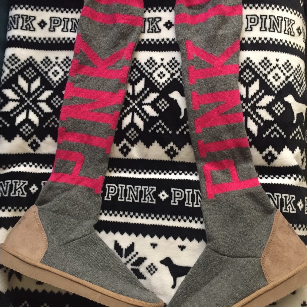 ❗SOLD❗VS PINK MUCK LUCKS